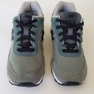 New Balance Kids 515 V1 Suead Sneaker Size Youth 2